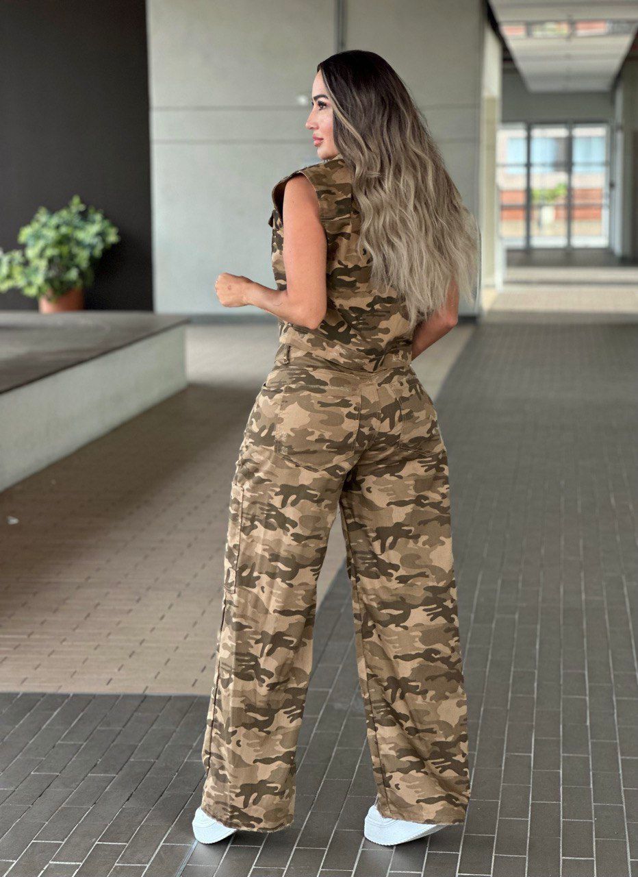 Conjunto pantalón y chaleco safari camuflado - Imagen 3